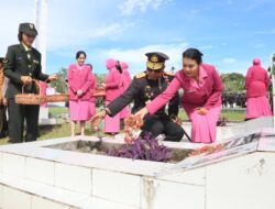 Kapolda Papua Barat Bersama PJU Hadiri Ziarah Nasional