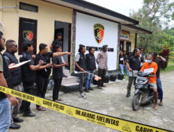 Polres Sarmi Gelar Rekonstruksi Kasus Pembunuhan berencana dan penganiayaan berat yang terjadi di Kampung Ebram