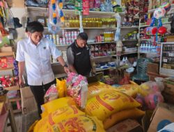 Antisipasi Peredaran Beras Oplsan, Tim Satgas Pangan Polres Sarmi Gelar Sidak ke Pedagang Beras
