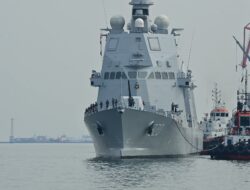 Panglima TNI Dampingi Menhan RI Sambut Kedatangan KRI Brawijaya-320 Di Tanah Air