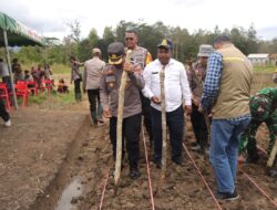 Polres jayawijaya tanam jagung, dukung swasembada pangan nasional 2025