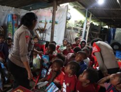 Operasi Rasaka Cartenz 2025: Polisi Berikan Edukasi dan Bantuan kepada Anak-anak di Kampung Walani