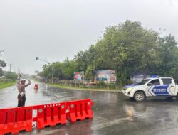 Sat Lantas Polres Sarmi Laksanakan Pengawalan dan PAM Jalur Jalan Salib San Damiano