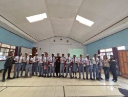 Polres Jayawijaya Sambangi SMU Negeri 1, Membentuk Generasi Sehat dan Cinta Tanah Air