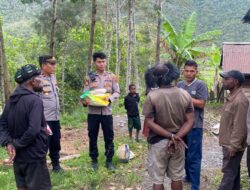 Kapolsek Bolakme Laksanakan Sambang ke Tokoh Masyarakat Tingkatkan Keamanan Kampung