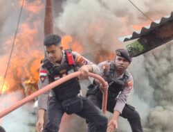 Kebakaran Hanguskan Aspol dan Ruko Polres Jayawijaya di Jl. Pramuka–Ahmad Yani Wamena