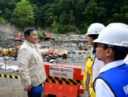 Pastikan Pemulihan Infrastruktur, Presiden Prabowo Tinjau Progres Perbaikan Jalan Lembah Anai