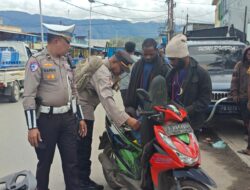 Polres Jayawijaya Gelar Razia Sajam dan Patroli Harkamtibmas di Wamena