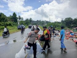 Humanis dan Sigap, Wakapolres Sarmi Pimpin Mediasi Pemalangan Sampah di Mararena