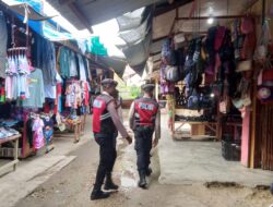 Personel Pos Shelter Sat Samapta Polres Sarmi Laksanakan Patroli di Pasar Sentral Mararena