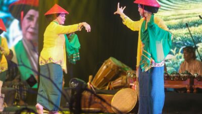 Di Tengah Dinamika Kota, Farhan Ajak Warga Jaga Akar Budaya