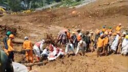 Ribuan Personel Gabungan diterjunkan Mencari Korban Longsor Gunung Burangrang