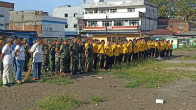 Wujud Nyata Gerakan Indonesia Asri, Kodim 1310 dan Polres serta Masyarakat Bitung, gelar Karya Bakti Bersihkan Area Pasar