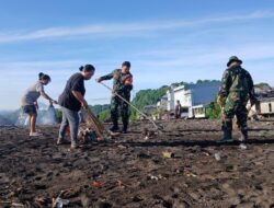 Wujudkan Lingkungan Asri, Koramil 03 Likupang Karya Bakti Bersihkan Pesisir Pantai Desa Likupang Kampung Ambong