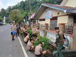 Turun Langsung Bersama Masyarakat, Personel Koramil Jajaran Kodim 1310/Bitung Terus Galakkan Aksi Gerakan Indonesia Asri