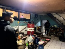 Upaya Cipta Kondusif, Sat Resnarkoba Polres Jayawijaya Amankan Tempat Produksi Miras