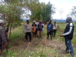 Polsek Kurulu Sambangi Kampung, Perkuat Sinergi dengan Tokoh Masyarakat