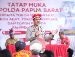 Tatap Muka Bersama Masyarakat Fanindi Pantai, Kapolda Berikan Tali Asih dan Bakti Kesehatan