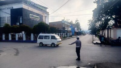 Satlantas Polres Jayawijaya Laksanakan Strong Point Pagi, Wujudkan Kamseltibcar Lantas