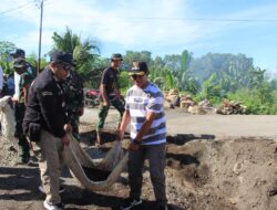 Karya Bakti Pembersihan Lokasi Pembangunan Jembatan Garuda, Wujud Sinergi TNI dan Masyarakat di Girian Indah
