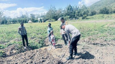 Polsek Bolakme Laksanakan Pembersihan Lahan Program Ketahanan Pangan
