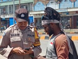 Sat Binmas Polres Jayawijaya sampaikan imbauan kamtibmas melalui mobil penerangan