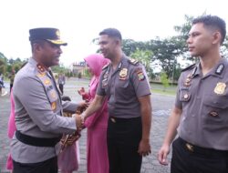 Polda Papua Barat Gelar Upacara Kenaikan Pangkat 575 Personel Polri dan PNS Polri 