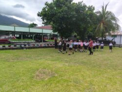 Jelang Lomba Gerak Jalan HUT ke-81 Kemerdekaan RI Tahun 2026, Personel Kodim 1310/Bitung Latih PBB Siswa SD GMIM I Madidir