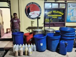 Satresnarkoba Polres Jayawijaya Amankan Lokasi Produksi Miras Lokal Cap Tikus di Wamena
