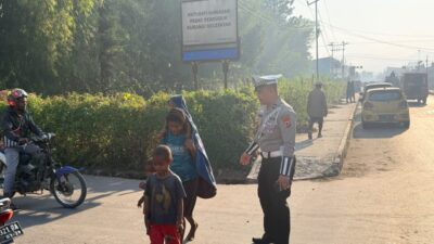 Satlantas Polres Jayawijaya Hadir di Pagi Hari, Wujudkan Keselamatan Berlalu Lintas Melalui Strong Point