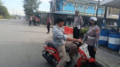 Satlantas Polres Jayawijaya Hadir Sejak Pagi, Jaga Kelancaran Lalu Lintas di Wamena