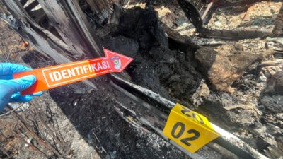 Polres Jayawijaya Laksanakan olah TKP dan Evakuasi Jenazah Korban Pembunuhan serta Pembakaran Kendaraan di Area Habema