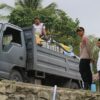 Di Tengah Kekeringan, Polres Fakfak Hadir Bawa 13.200 Liter Air Bersih untuk Gereja dan Pesantren