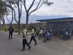Polsek Kawasan Bandara Wamena Hadir Berikan Rasa Aman dan Imbau Keselamatan di Area Bandara