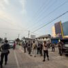 Polres Jayawijaya dan Polres Lanny Jaya Amankan Penyaluran Dana Kampung, Keributan di Depan Bank Mandiri Berhasil Dikendalikan